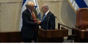 ayakta alkislanan trump israilin en buyuk odulune layik goruldu netanyahu yanimizda durdunuz LAk4AqhQ.jpg