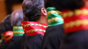 bakan tunc acikladi bin hakim ve savci yardimcisi alinacak EAOsf43A.jpg
