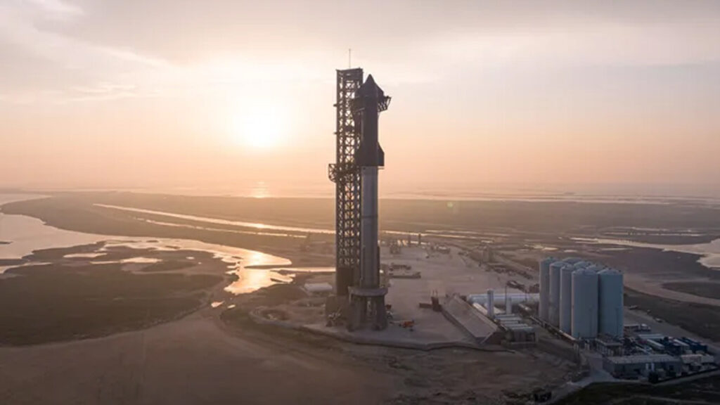 Elon Musk, Roketler İçin Yeni Uzay Limanları Arıyor